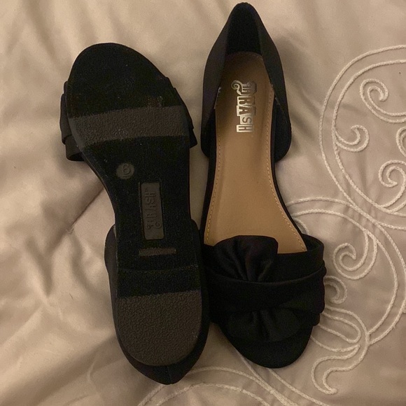 Brash| Cute open toe black flats 🖤 - Picture 3 of 7